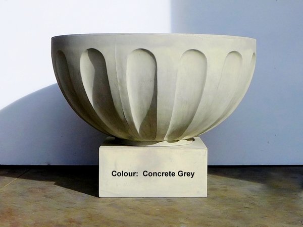 110cm Scallop Bowl - Fibrestone